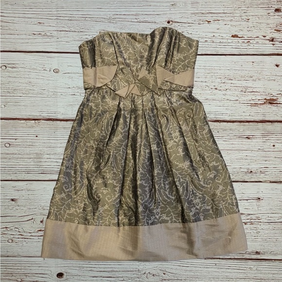 BCBGMaxAzria Dresses & Skirts - BCBG MaxAzria Strapless Gold/Pewter A line Cocktail Dress Sz 0